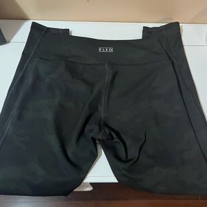 Fleo Camo Leggings